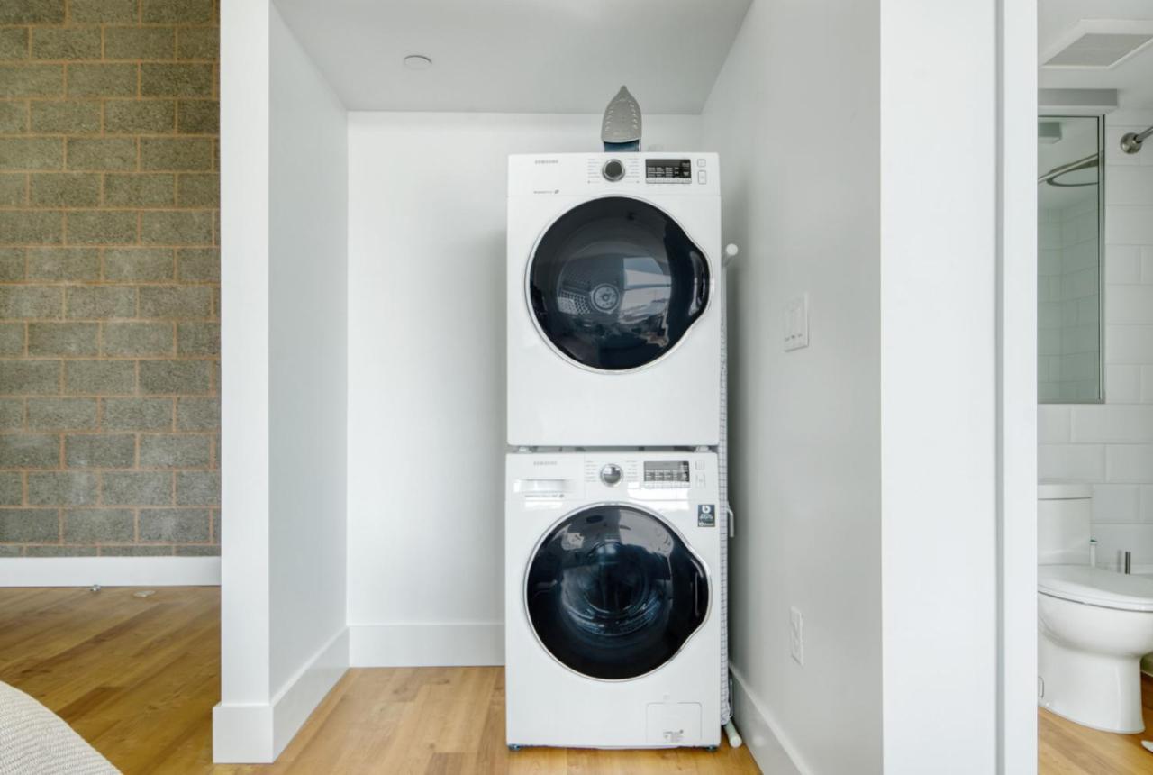 Cherry Creek W Lounge Wd Nr 2nd Av Shops Den-57 Apartment Denver