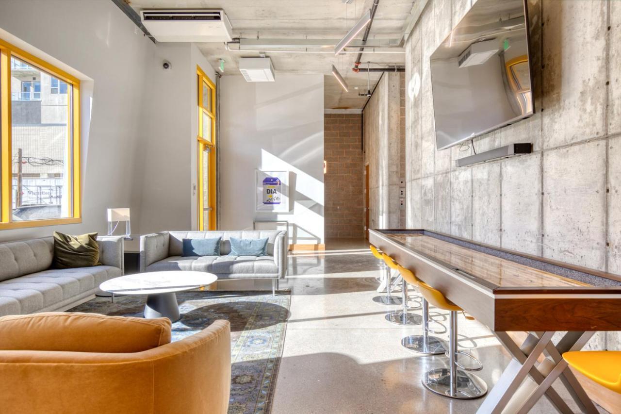 Cherry Creek W Lounge Wd Nr 2nd Av Shops Den-57 Apartment Denver