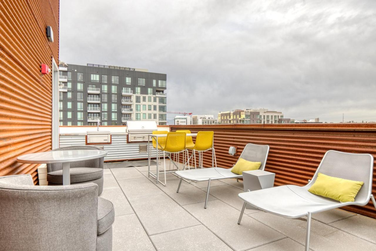 Cherry Creek W Lounge Wd Nr 2nd Av Shops Den-57 *