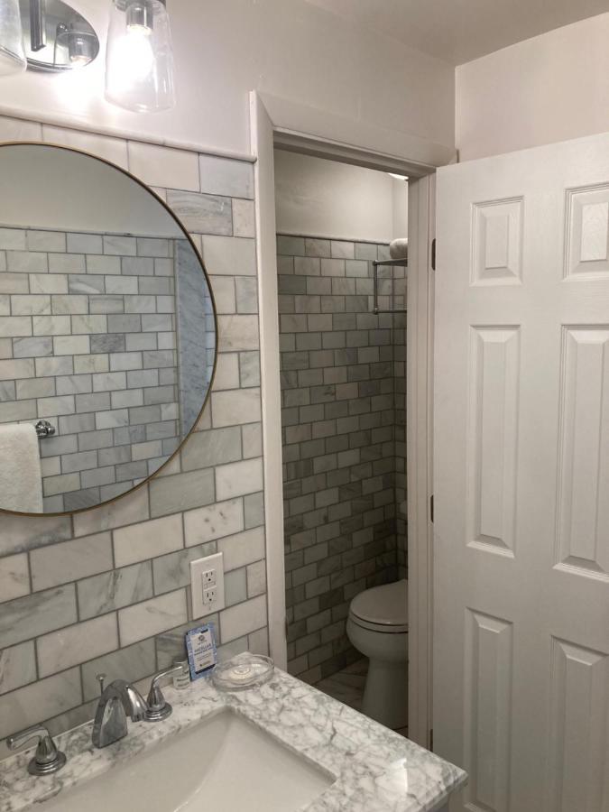 Pineapple House, Cozy Garden Apartment, Center! Marble-tiled Bathroom! Free Parking! Apartment *