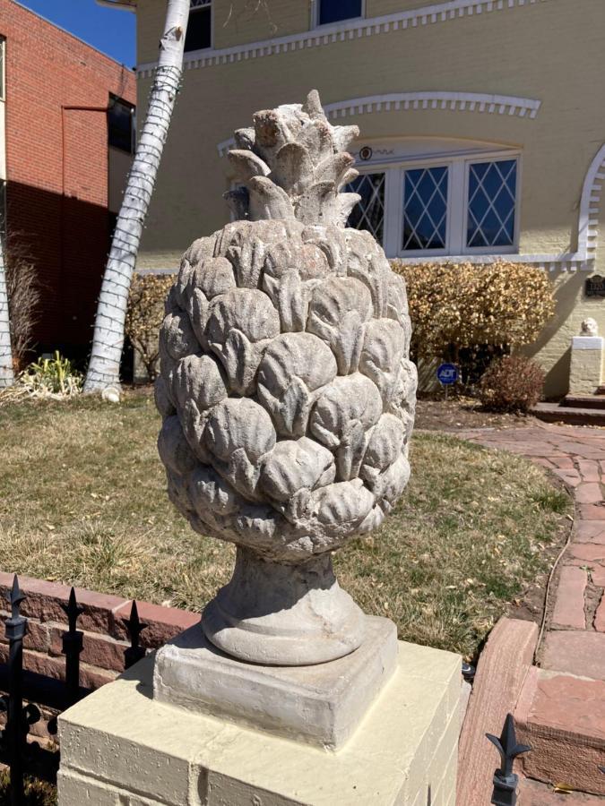 Apartment Pineapple House, Cozy Garden Apartment, Center! Marble-tiled Bathroom! Free Parking!