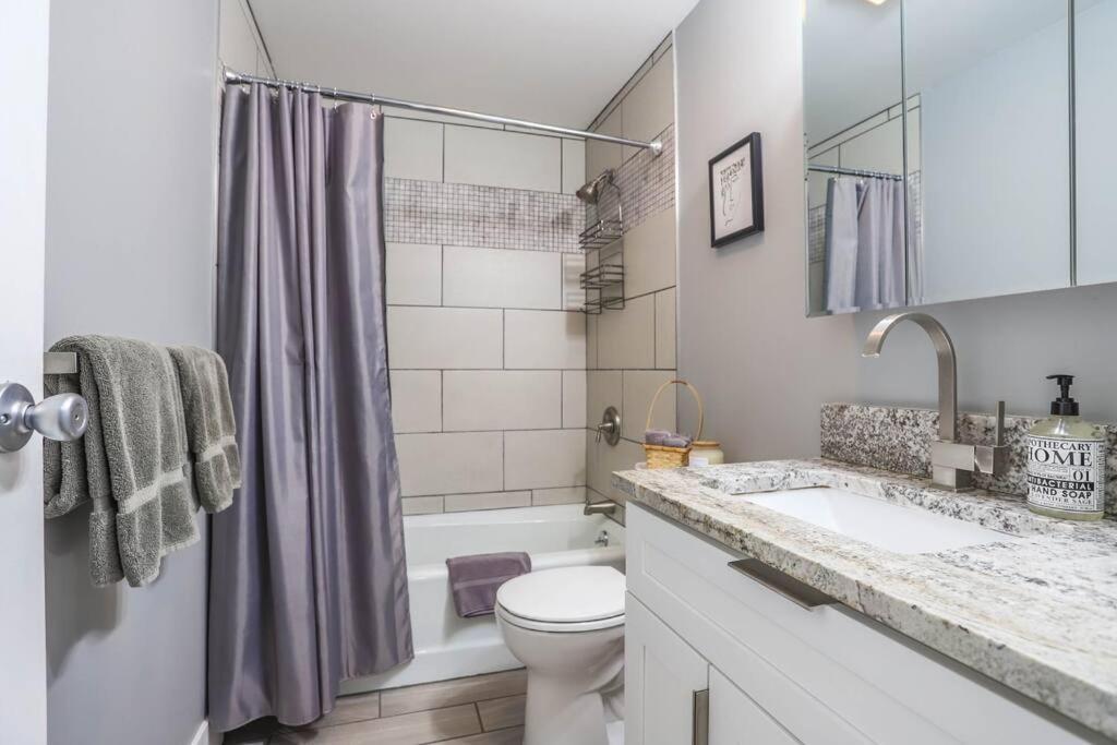 New Modern W/ Beautiful Finishes! Apartment *