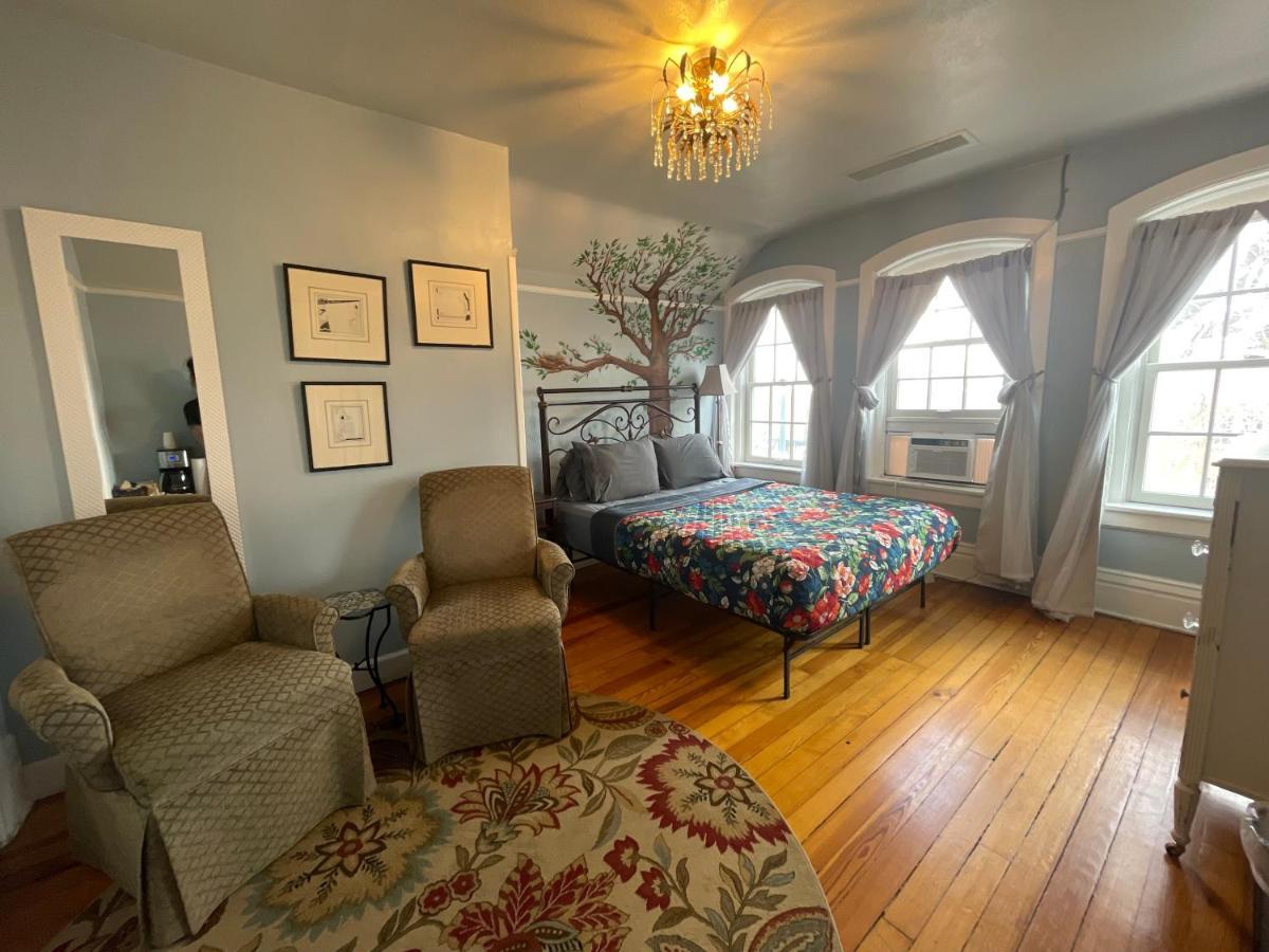 The Victorian Denver