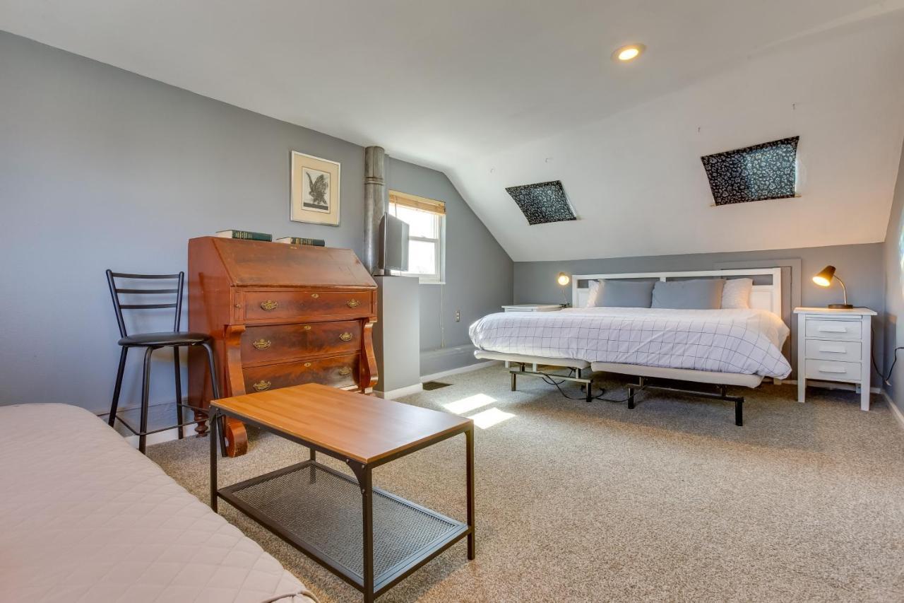 With Fireplace - Near Golf And Restaurants
