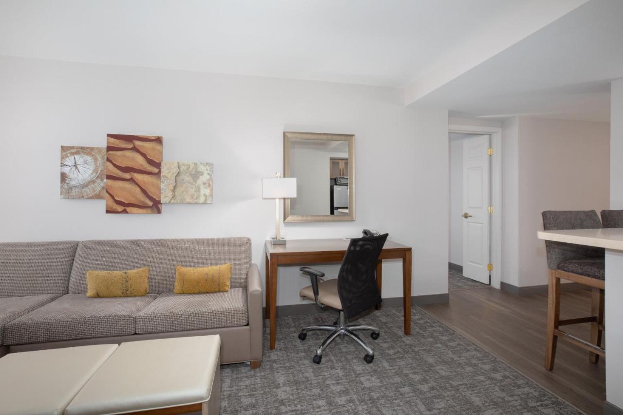 Staybridge International Airport By Ihg Denver