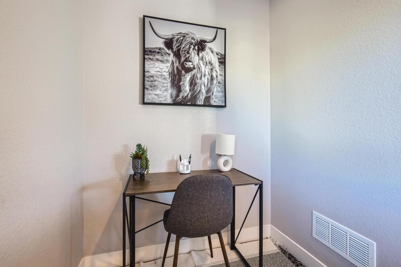 Holiday home 2332 N Clay Street Unit #3 *