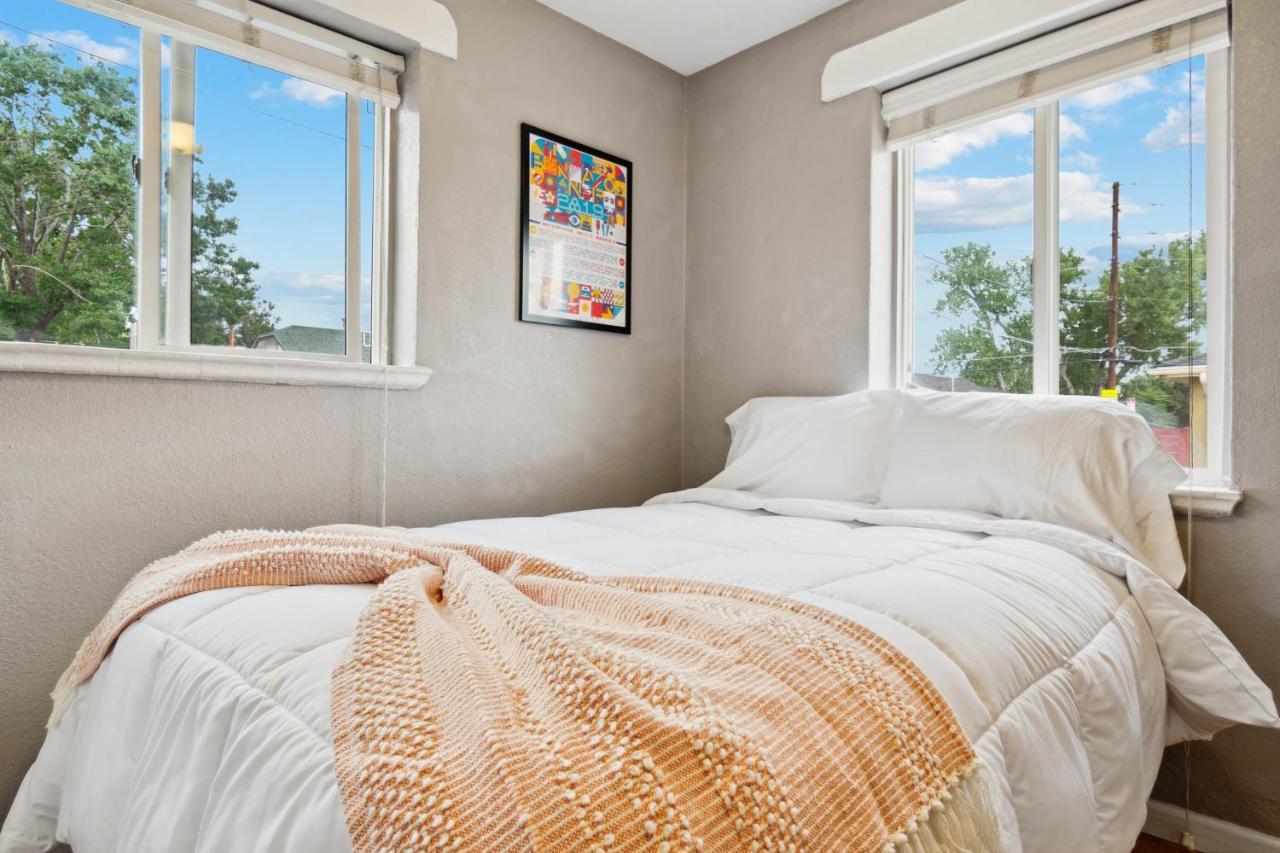 Apt Close To Empower Field Pepsi Center & Apartment