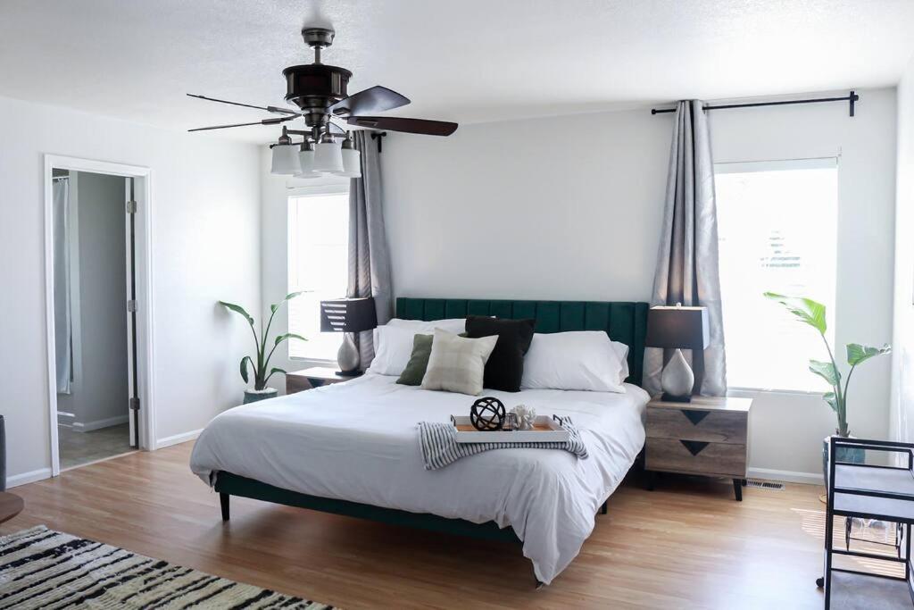 Change Your Altitude In 3br Near Airport W/gameroom Holiday home