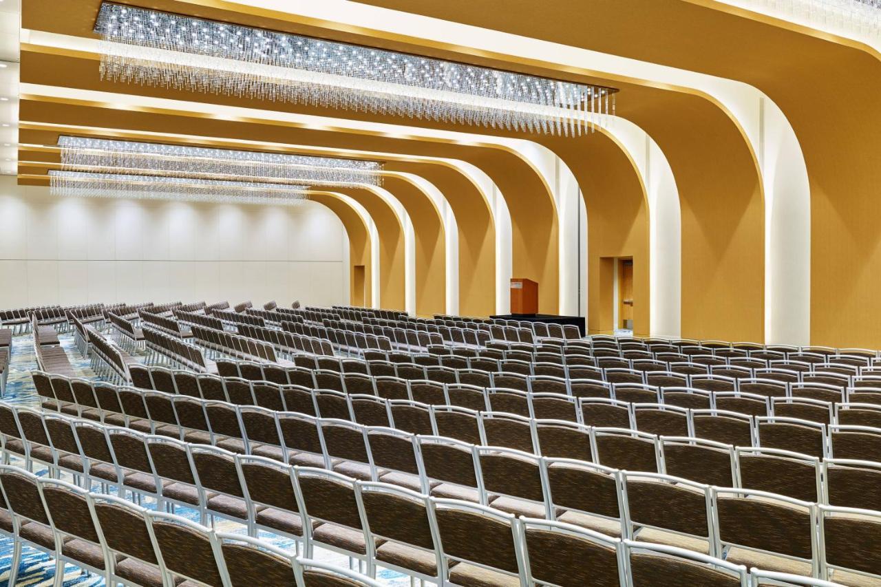Hotel The Westin International Airport 4*