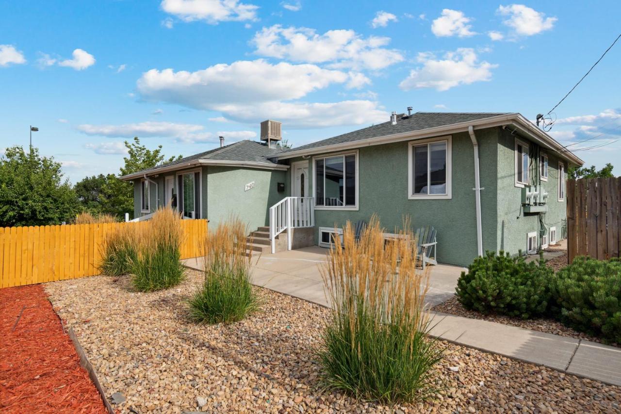 Apt Close To Empower Field Pepsi Center & Apartment *