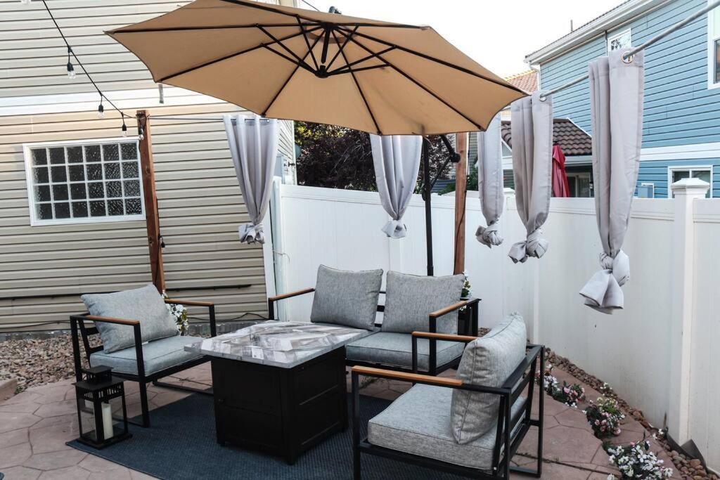 Change Your Altitude In 3br Near Airport W/gameroom Holiday home