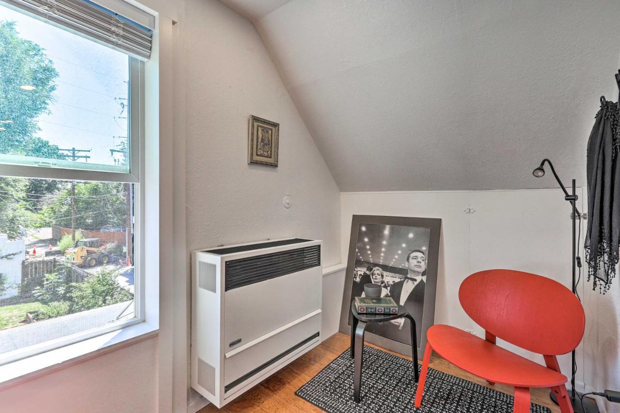 Apartment Chic About 2 Mi To Downtown!