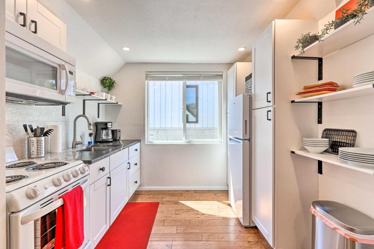 Chic About 2 Mi To Downtown! Apartment Denver