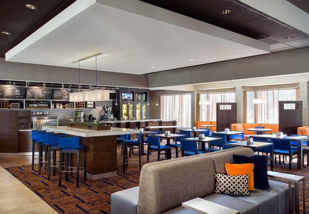 Courtyard By Marriott Park