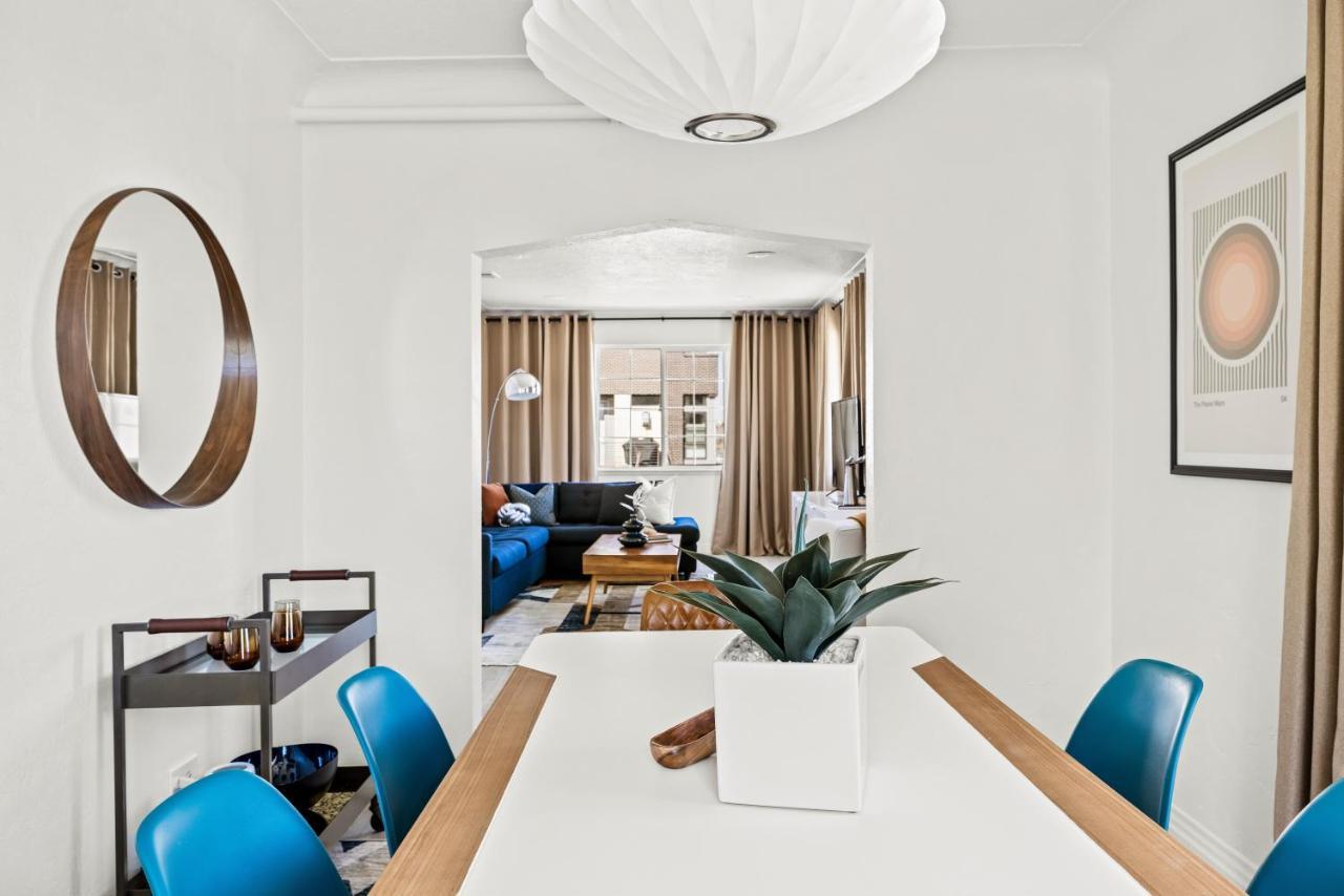 Bright & Modern Retreat - King Beds - Sloans Apartment