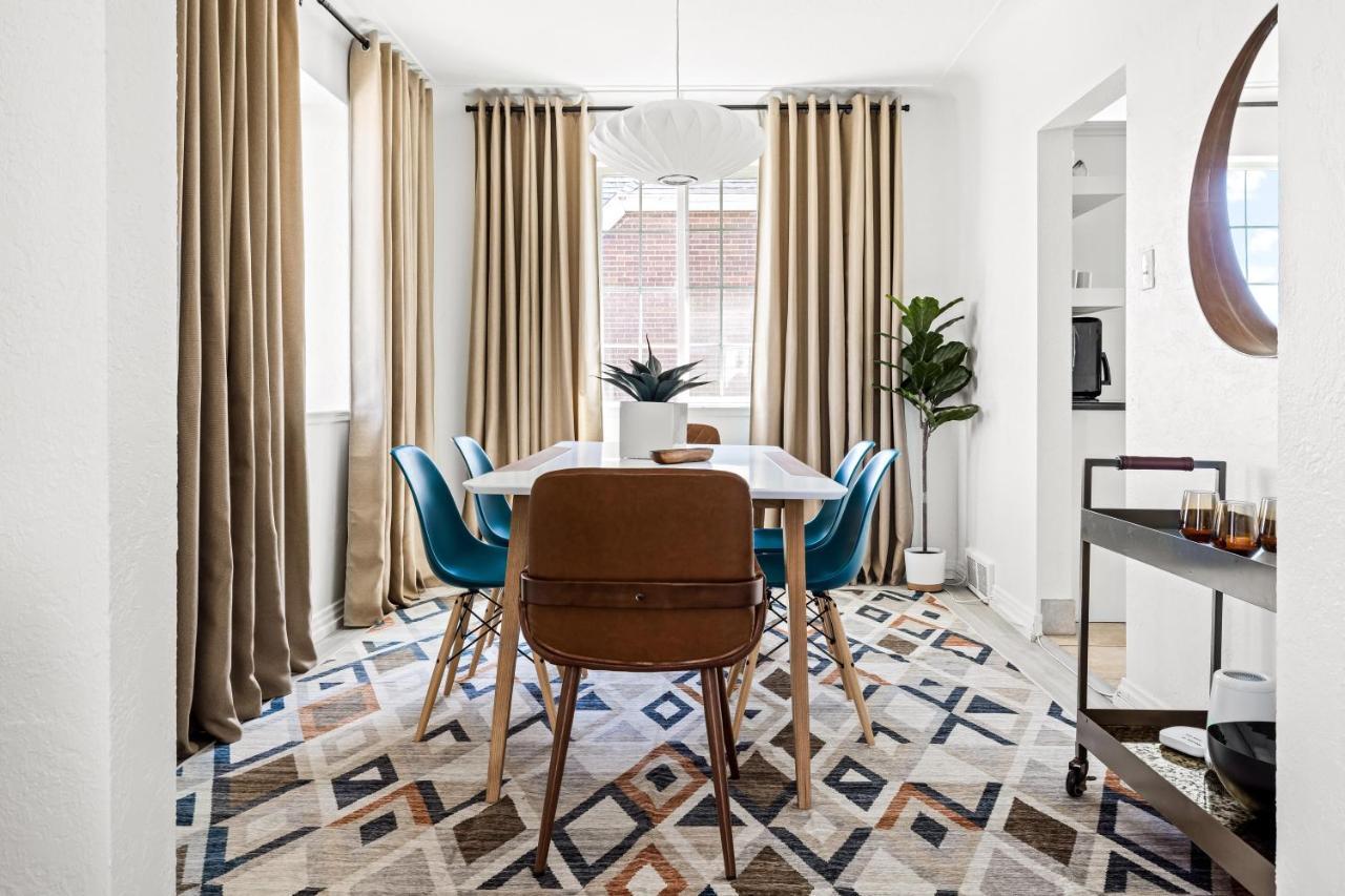 Bright & Modern Retreat - King Beds - Sloans * Denver