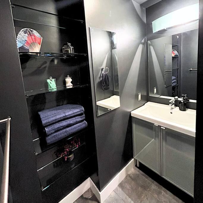 Tokyo In Denver, Speakeasy & Skyline Rooftop In Rino Holiday home Denver