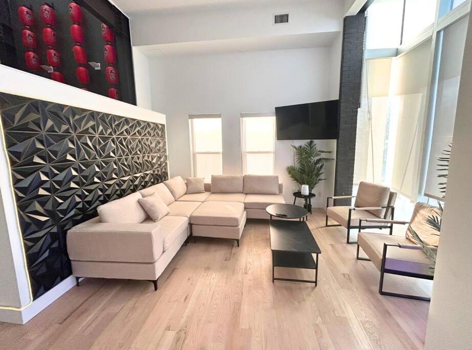 Tokyo In Denver, Speakeasy & Skyline Rooftop In Rino Holiday home Denver