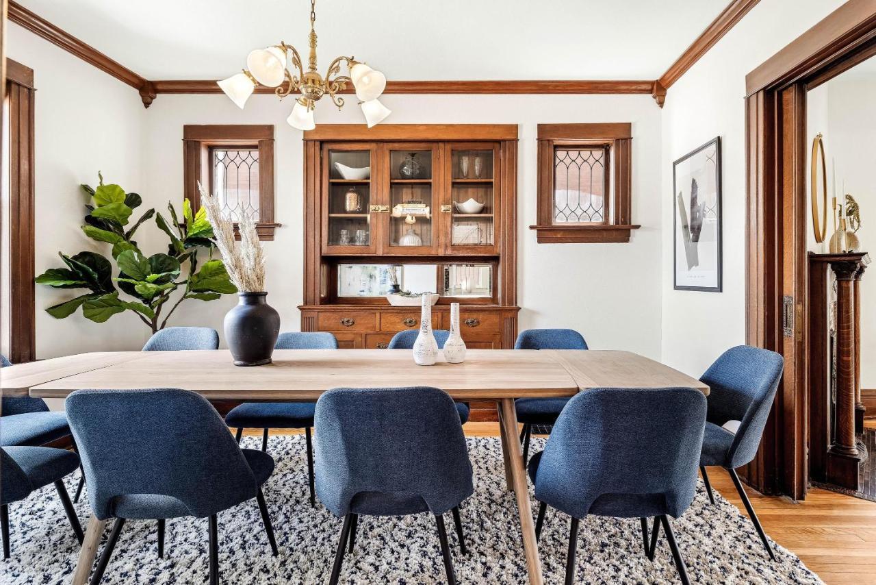 Chic Victorian Manor - Sleeps 12 - Congress Park