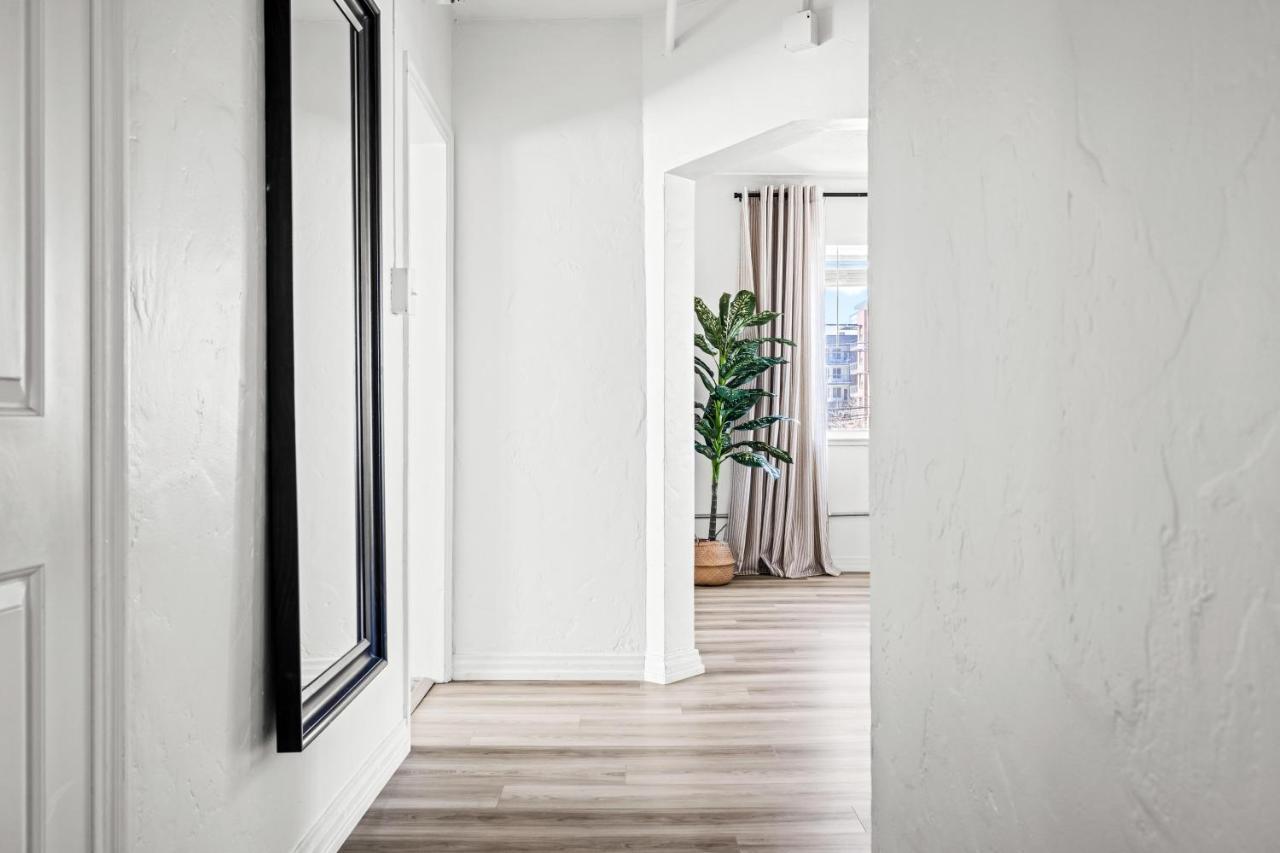 Apartment Modern Comfort - King Beds - Walk To Sloans Denver