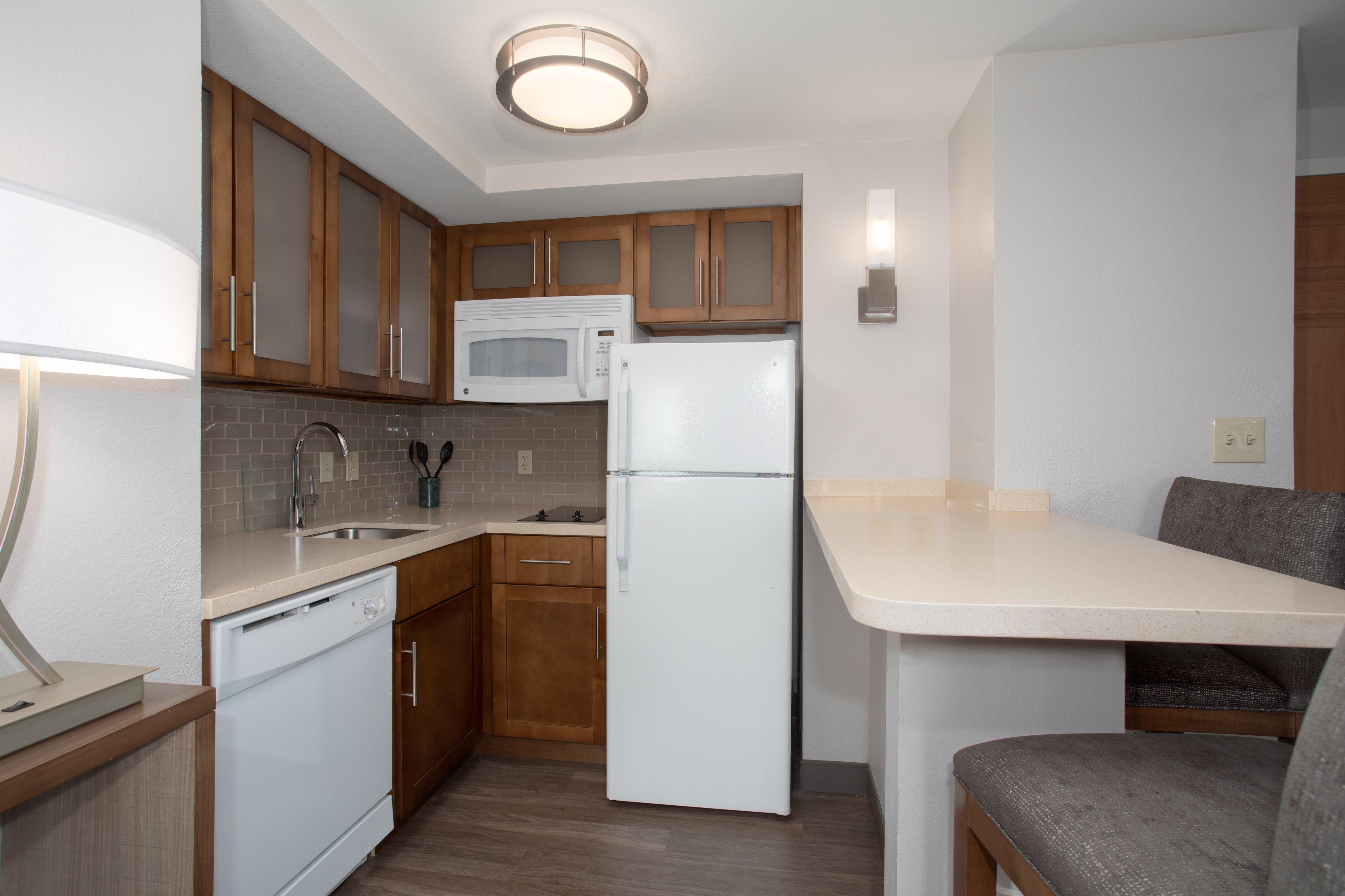 Staybridge International Airport By Ihg Hotel Denver
