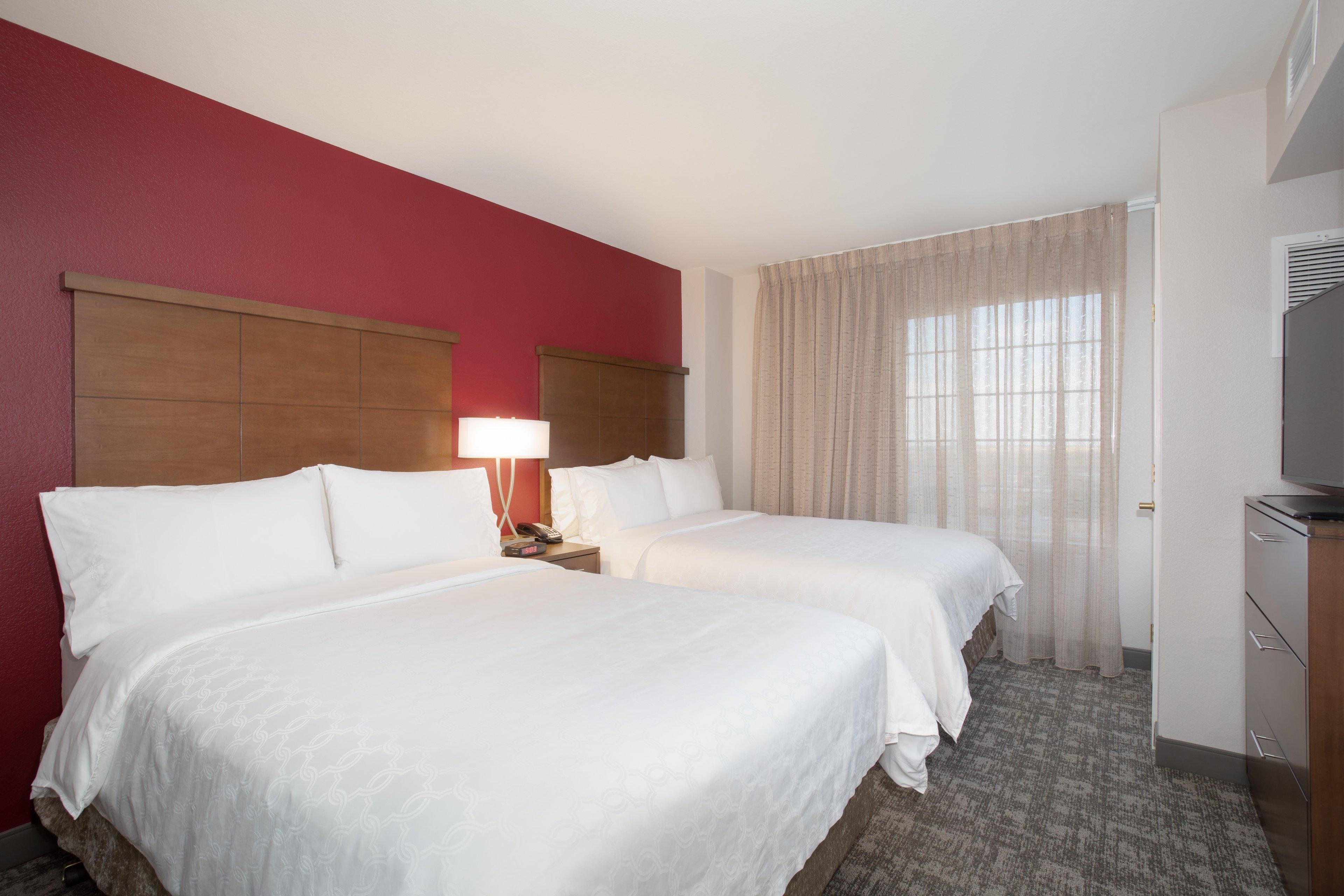 Staybridge International Airport By Ihg Hotel 3*