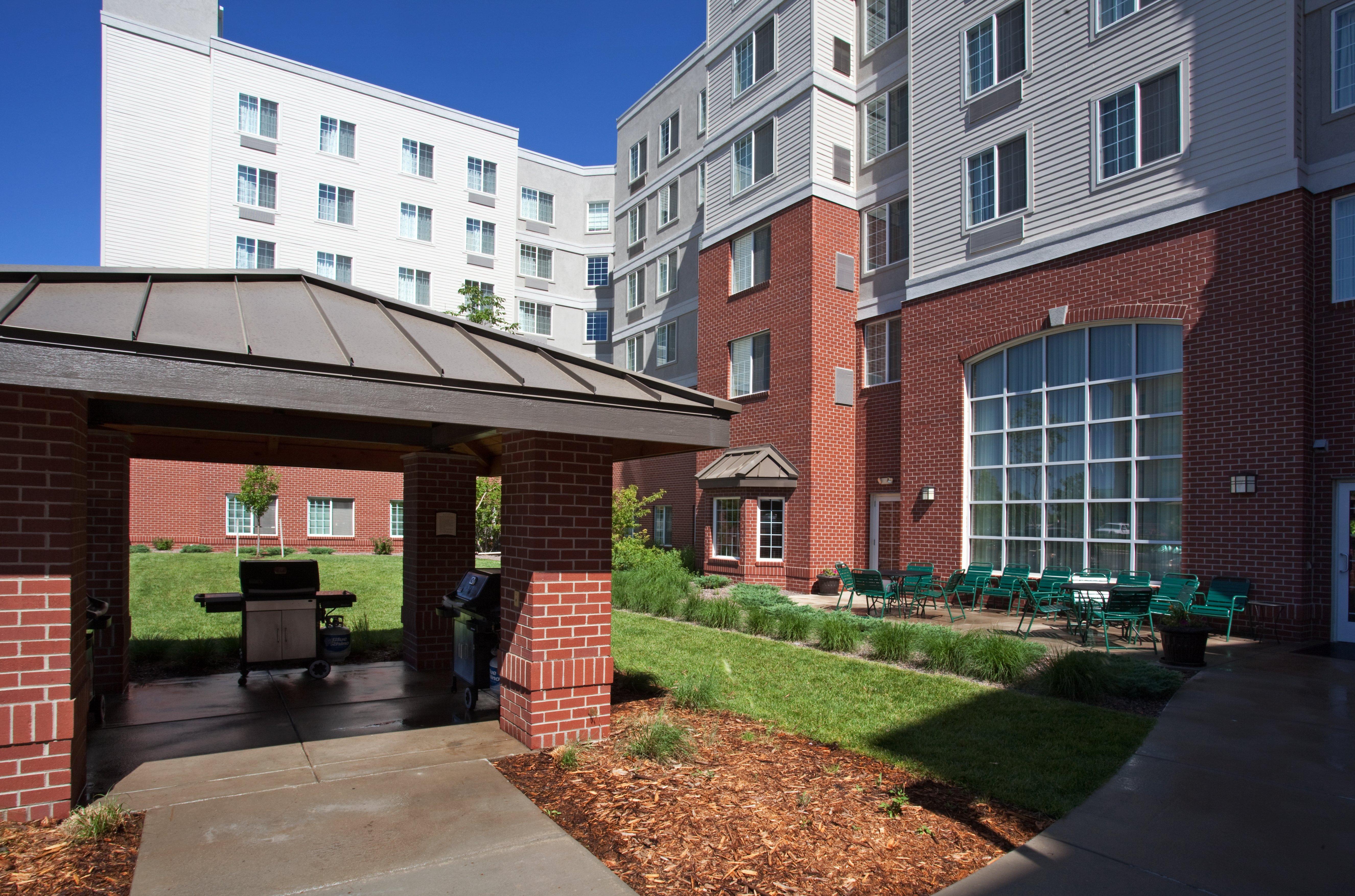 Hotel Staybridge International Airport By Ihg