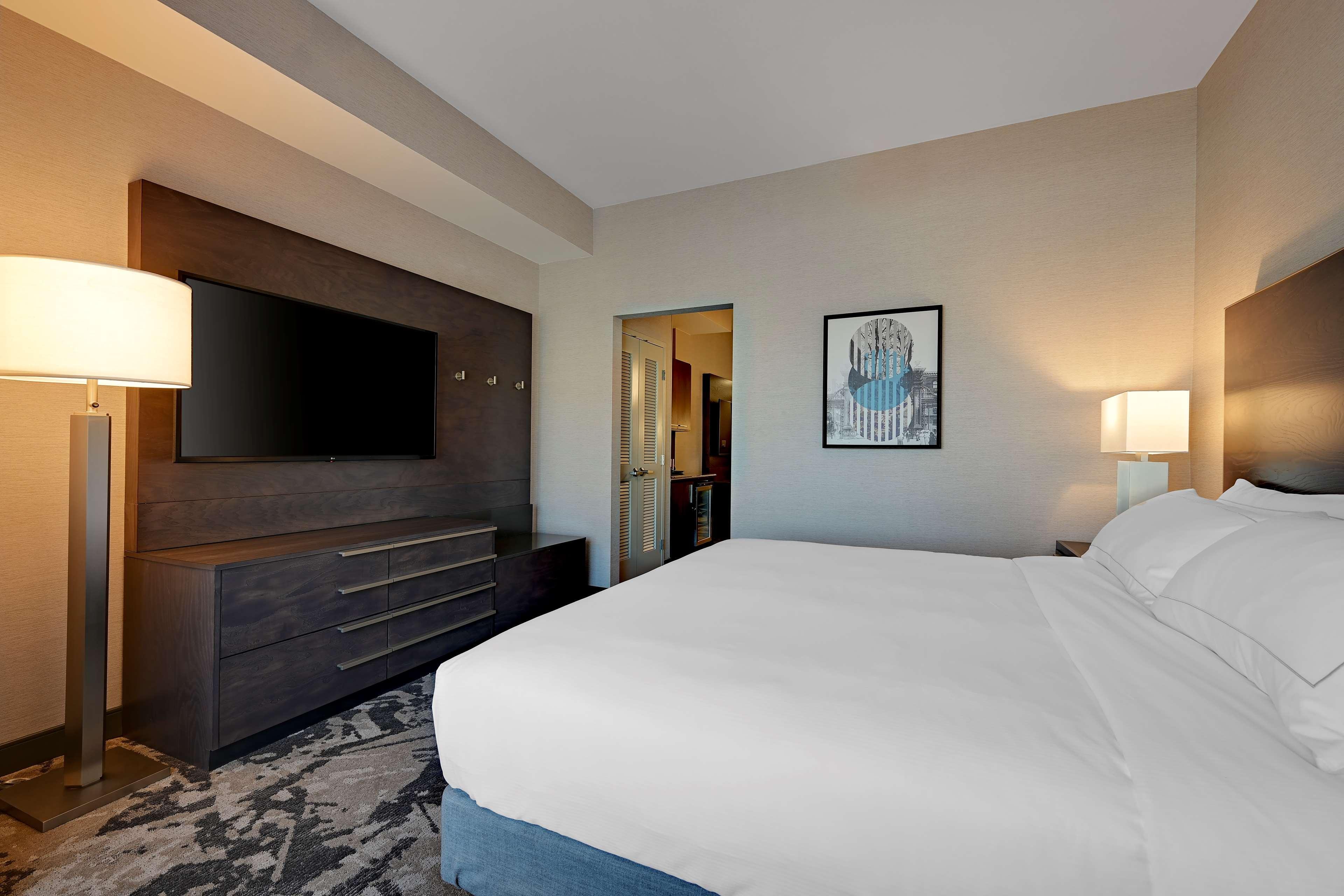 Hotel Doubletree By Hilton International Airport, Co