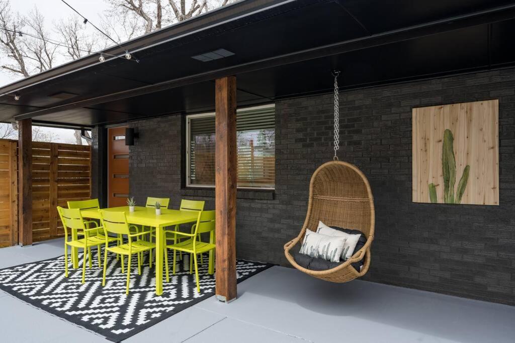 Wild West Disco Haus 2! New Hot Tub, Patio + Gym Denver
