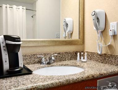 Baymont By Wyndham International Airport 3*