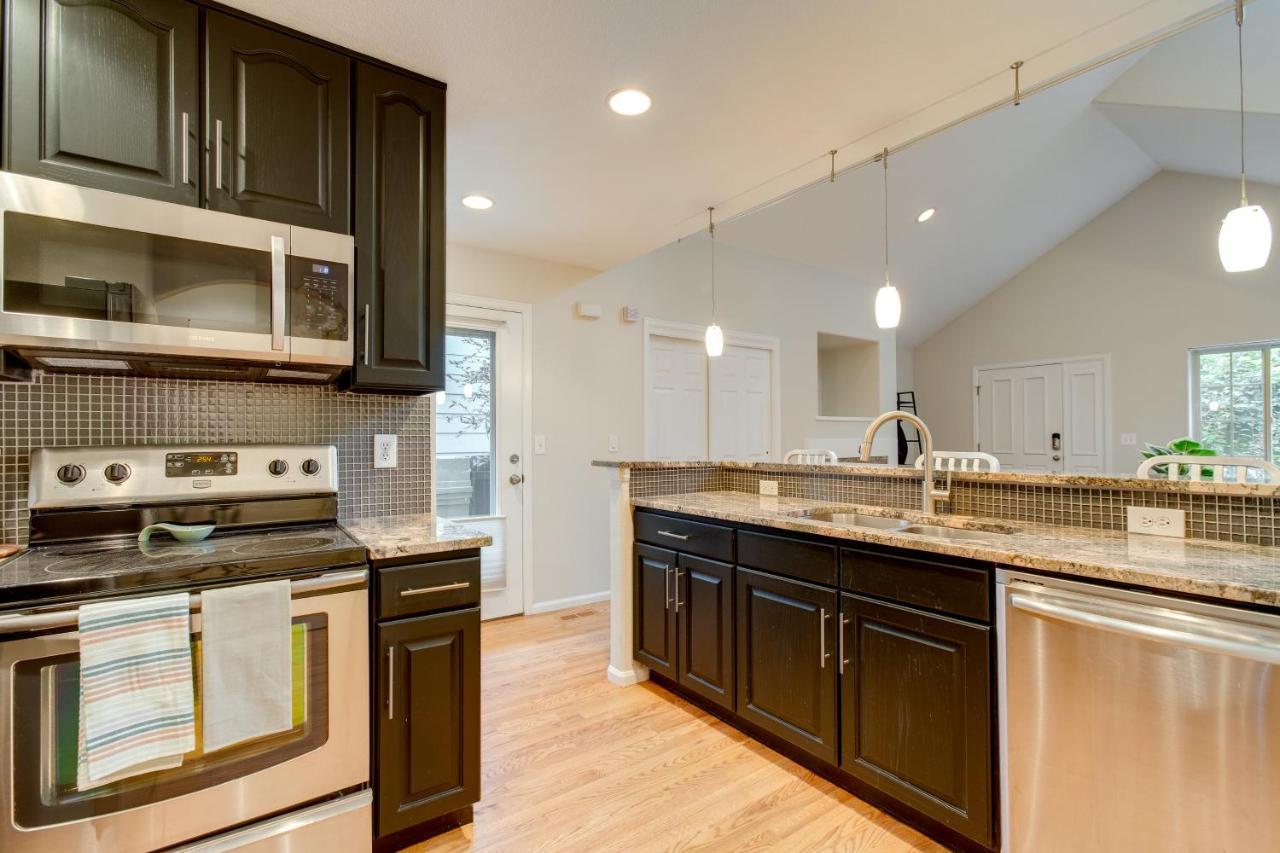 Stylish Retreat With Patio, 1 Mi To Downtown!