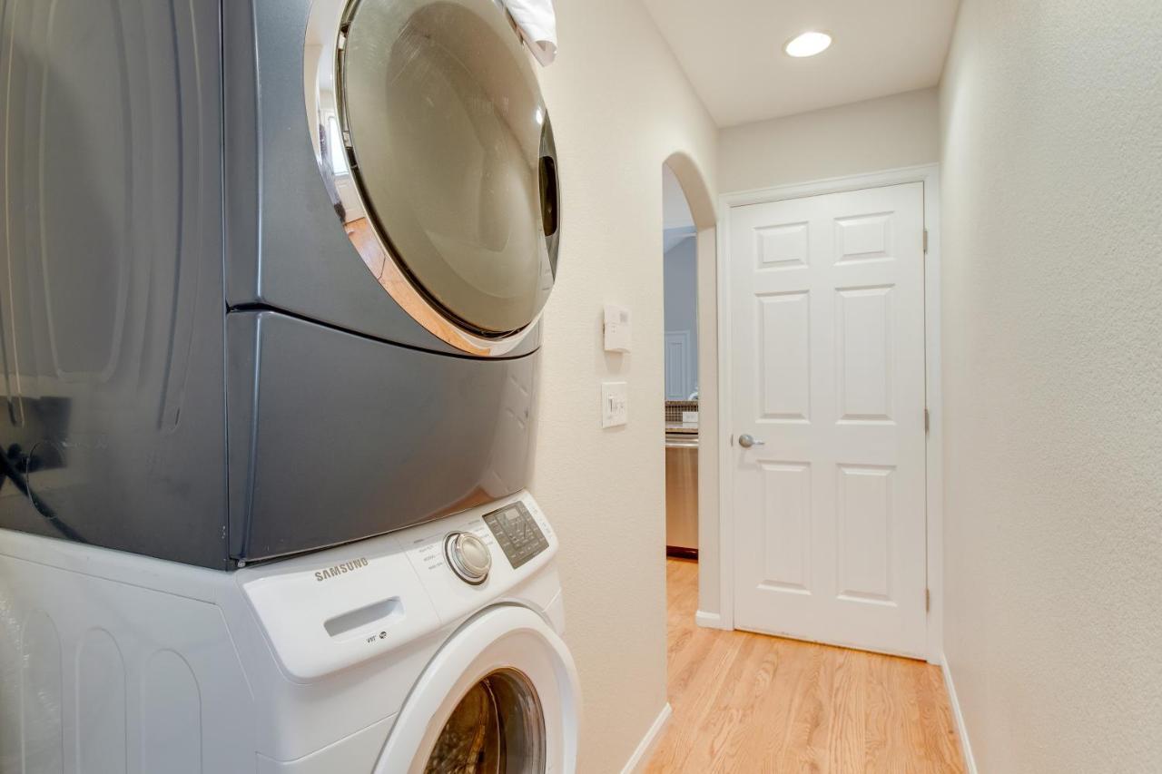 Stylish Retreat With Patio, 1 Mi To Downtown! *