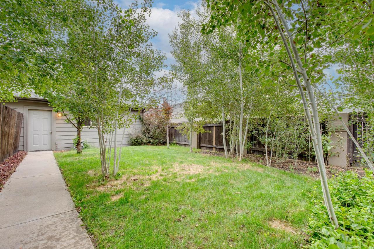 Stylish Retreat With Patio, 1 Mi To Downtown! Holiday home *