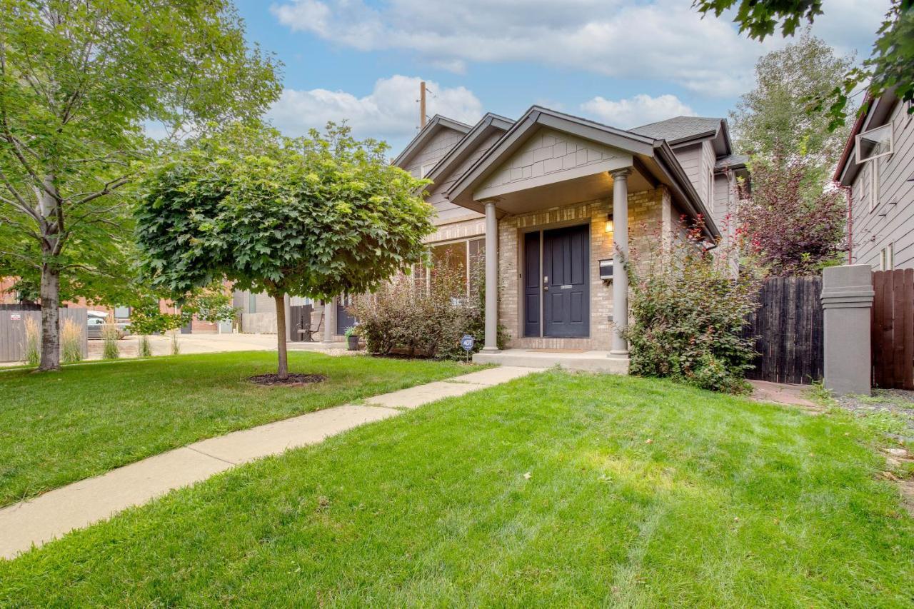 Holiday home Stylish Retreat With Patio, 1 Mi To Downtown!