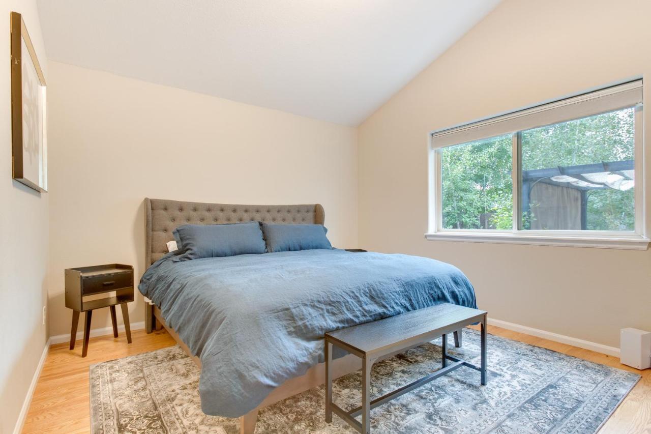 Stylish Retreat With Patio, 1 Mi To Downtown! Holiday home Denver