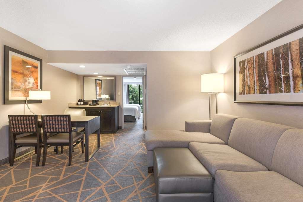 Embassy By Hilton Tech Center North 3* Denver