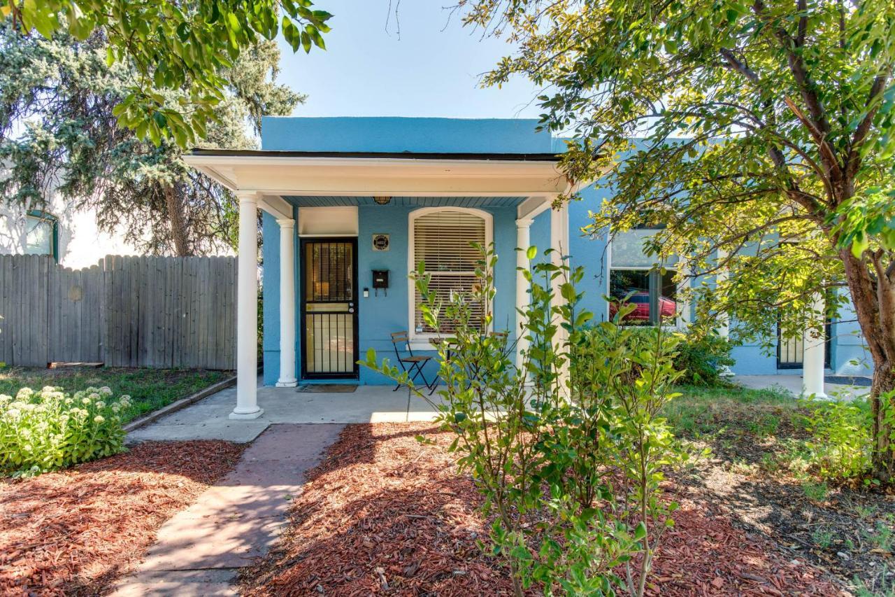 Ideally Located Townhome With Deck! Holiday home