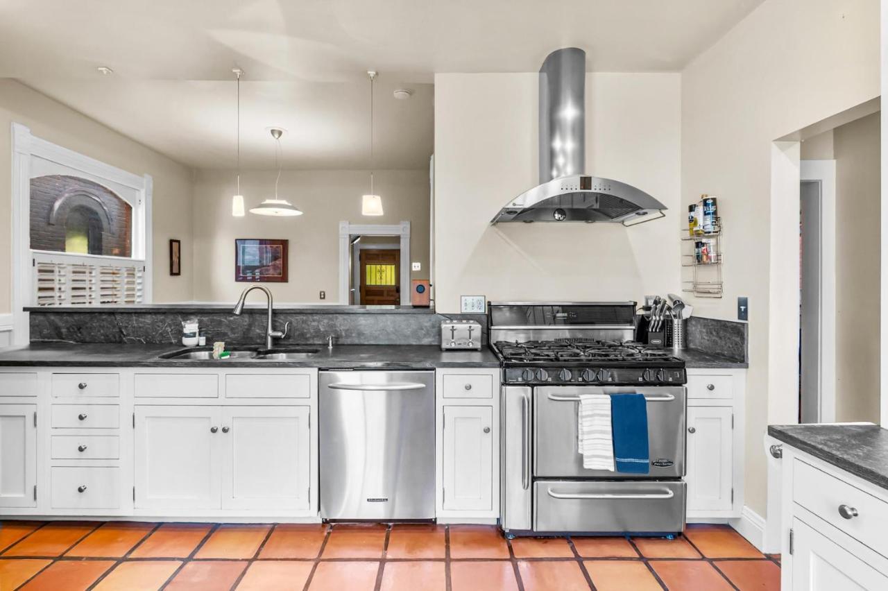 Holiday home 151 W 2nd Ave - Denver