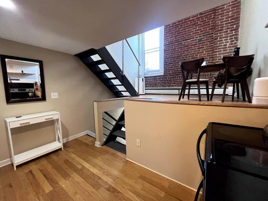 Affordable & Chic Rino/lodo/dtown Loft- Walkable Apartment *