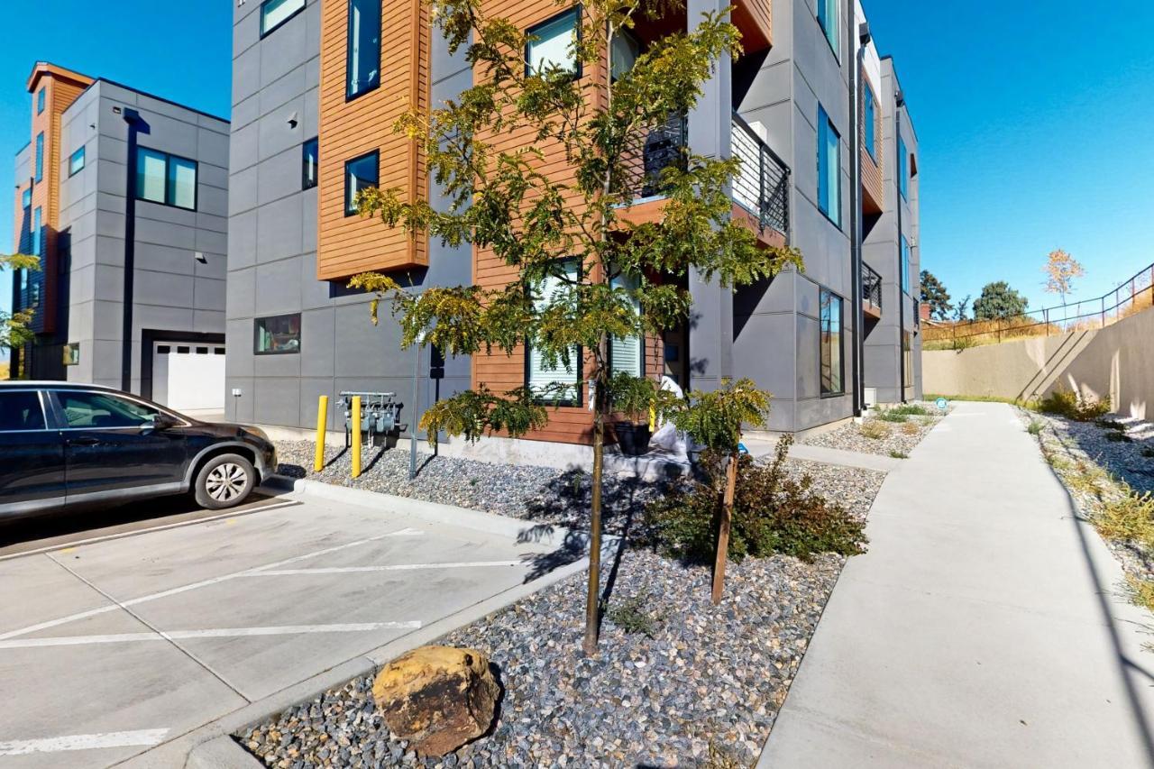 Modern Peaks Townhome Holiday home