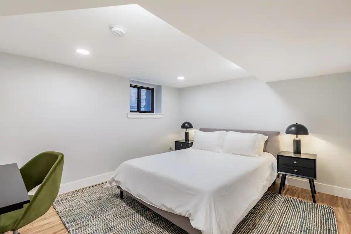 Apartment Downtown Gem *