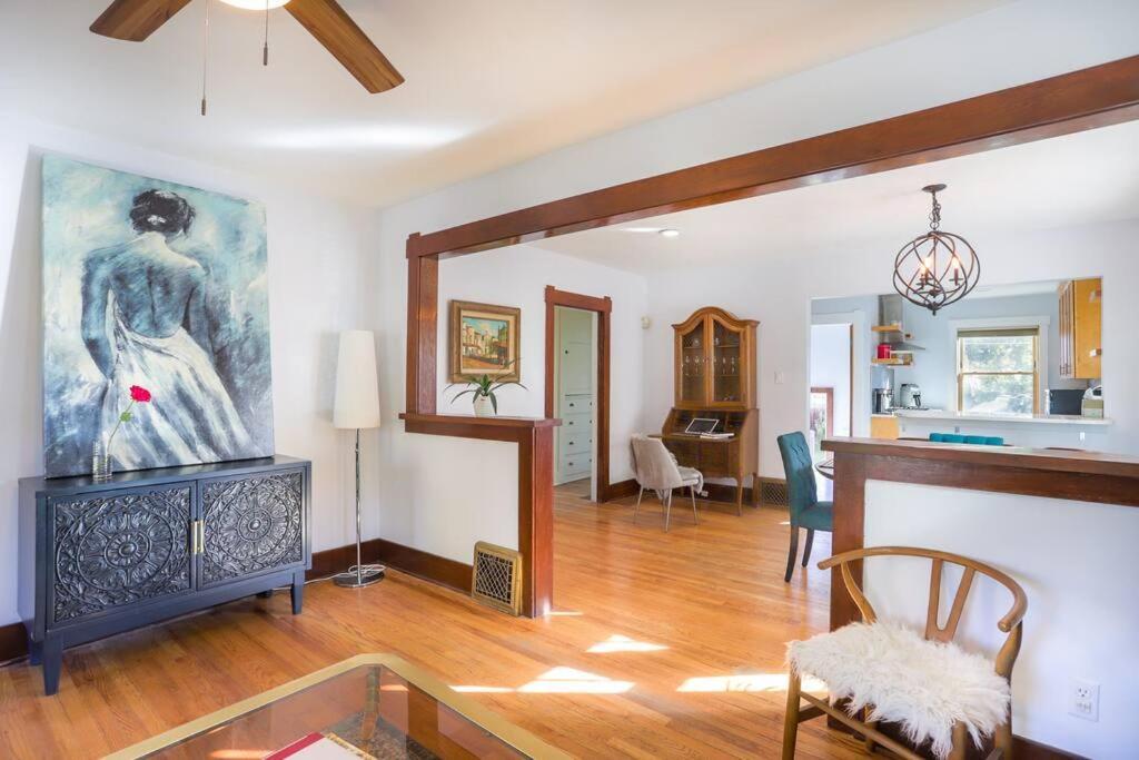 Holiday home Cozy Near Restaurants, Coffeeshops, Hospitals, A Prime Spot! *
