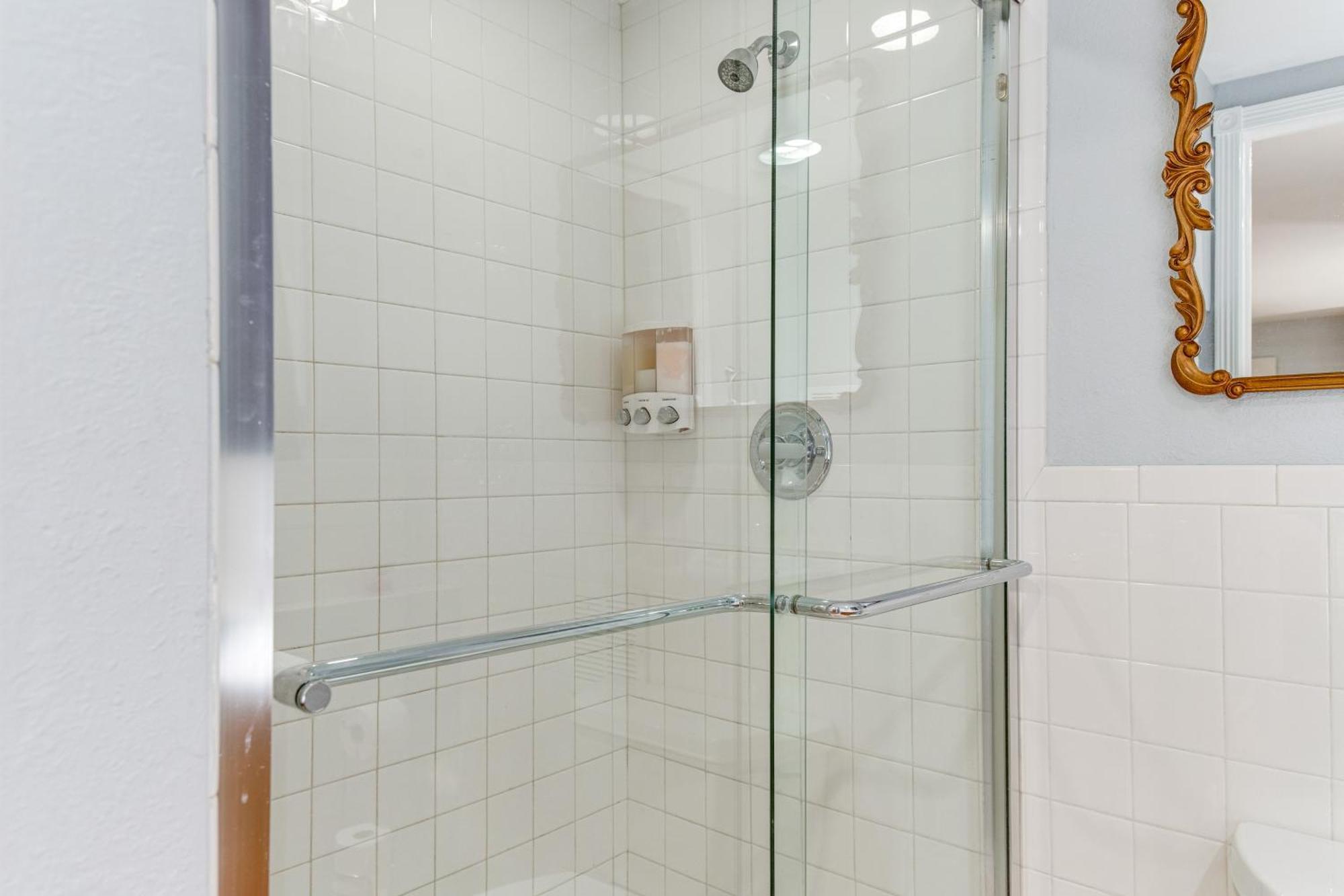 Apartment Cozy With Patio - 1 Mi To Coors Field! *