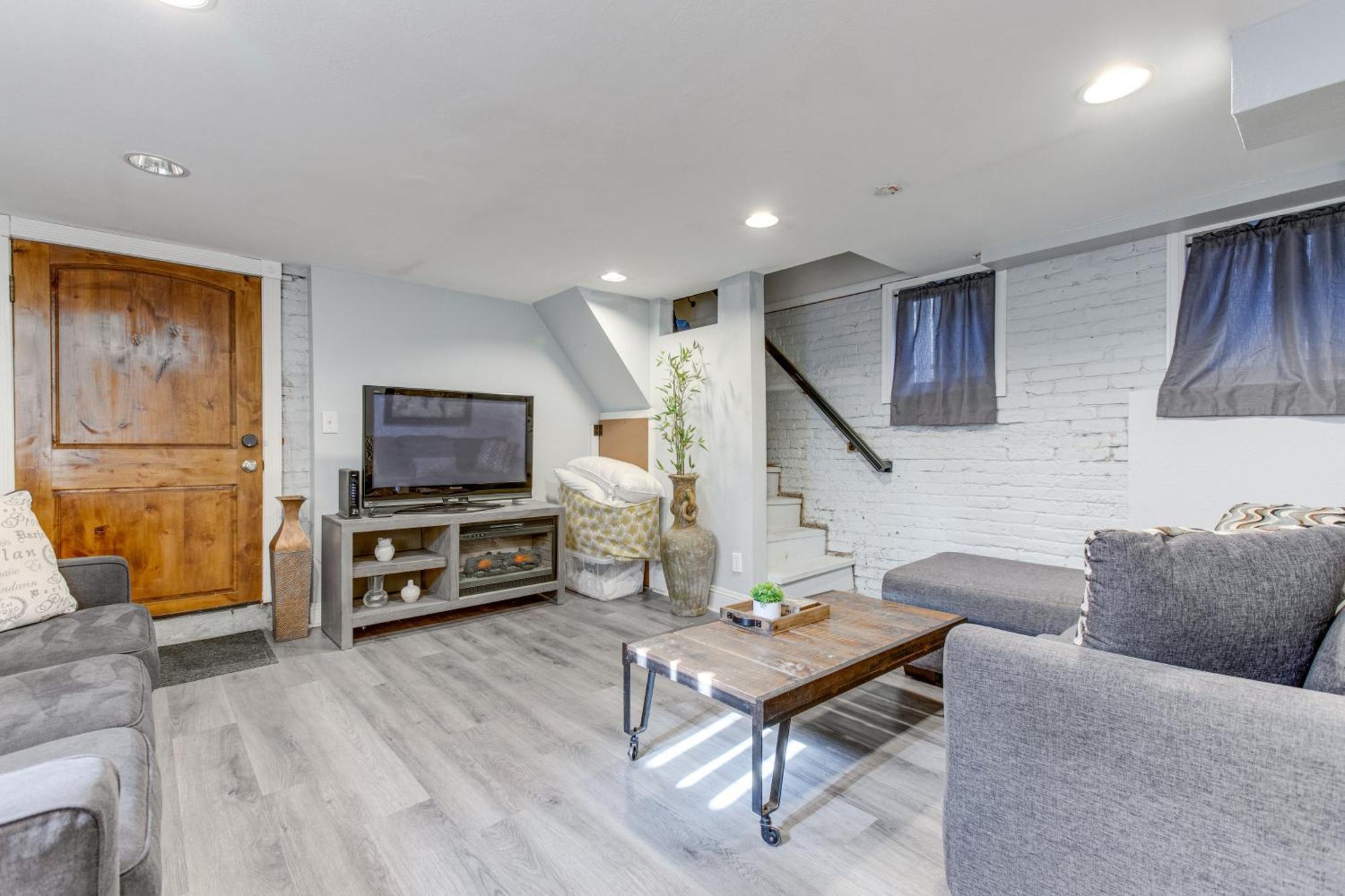 Cozy With Patio - 1 Mi To Coors Field! Apartment Denver