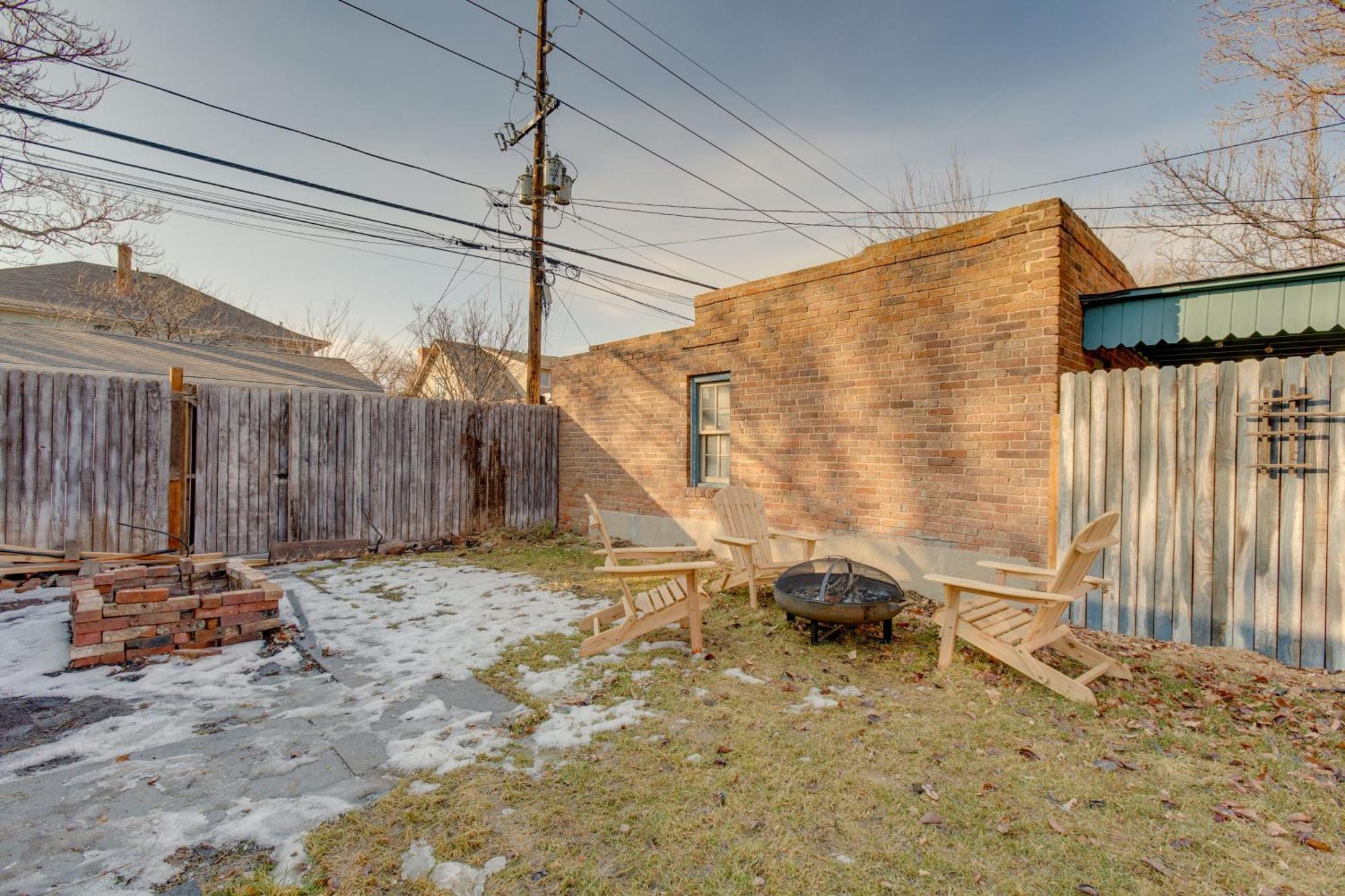 Ideally Located With Hot Tub And Fire Pits Holiday home *