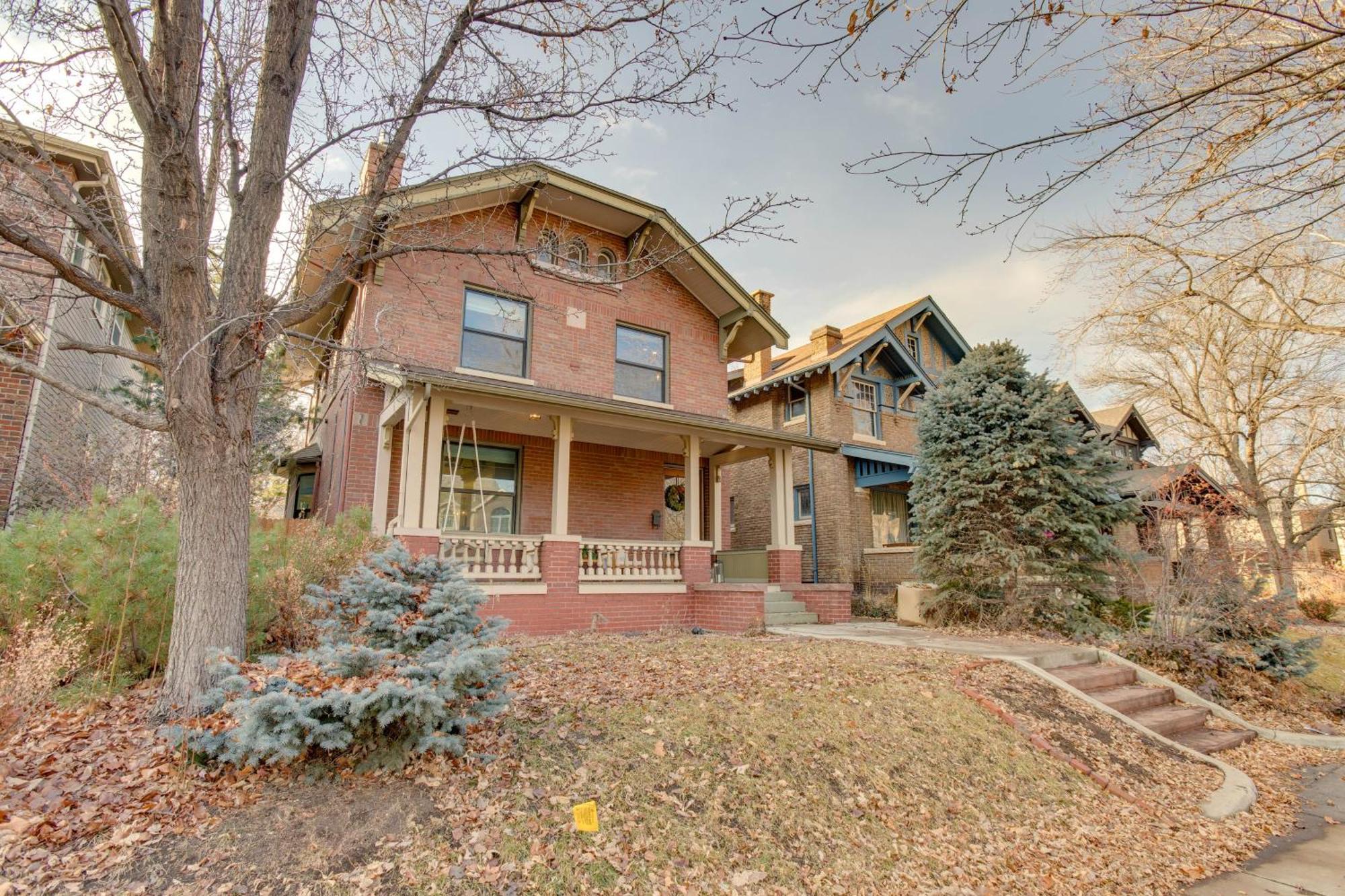 Holiday home Ideally Located With Hot Tub And Fire Pits