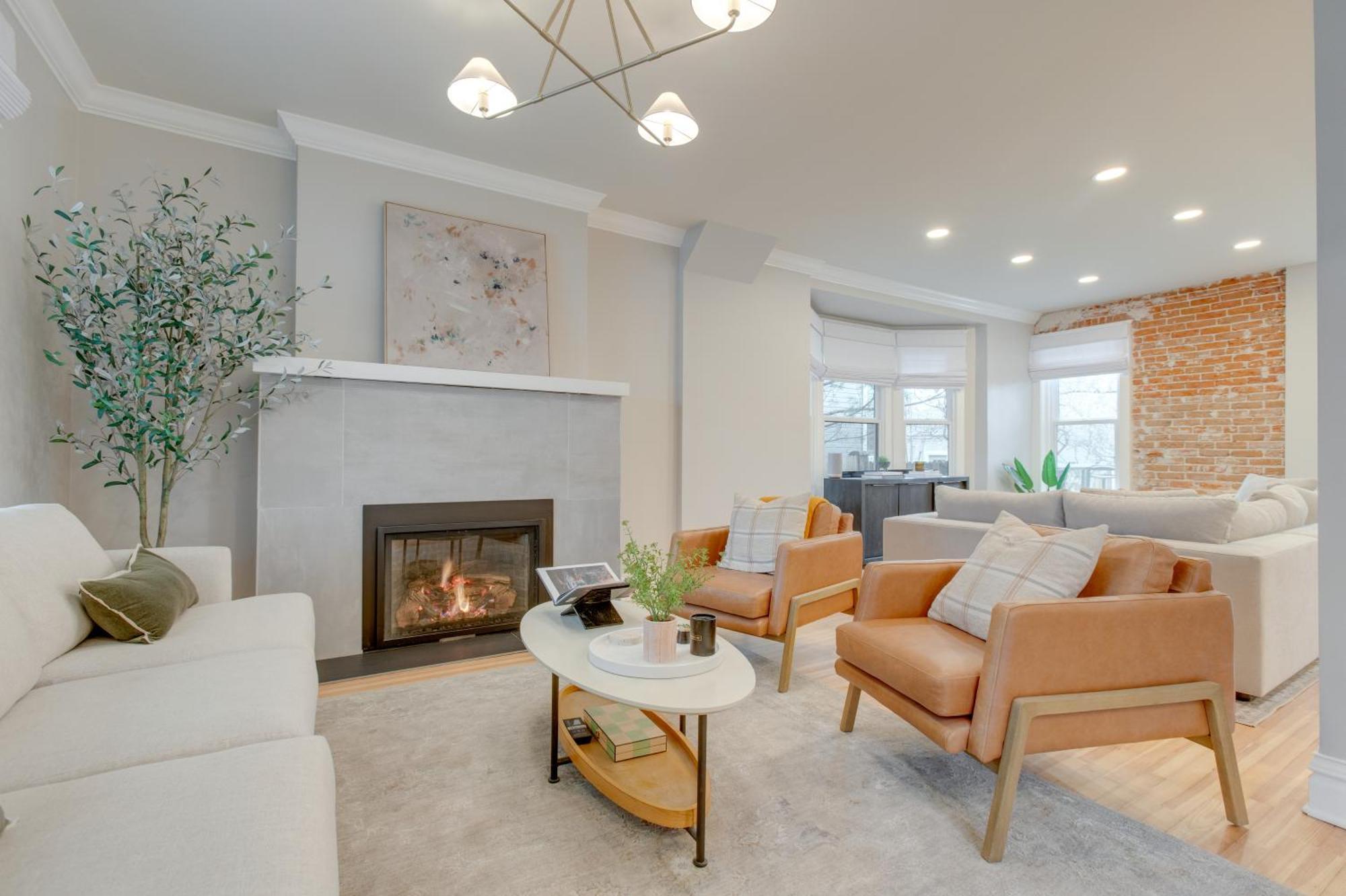 Ideally Located With Hot Tub And Fire Pits *