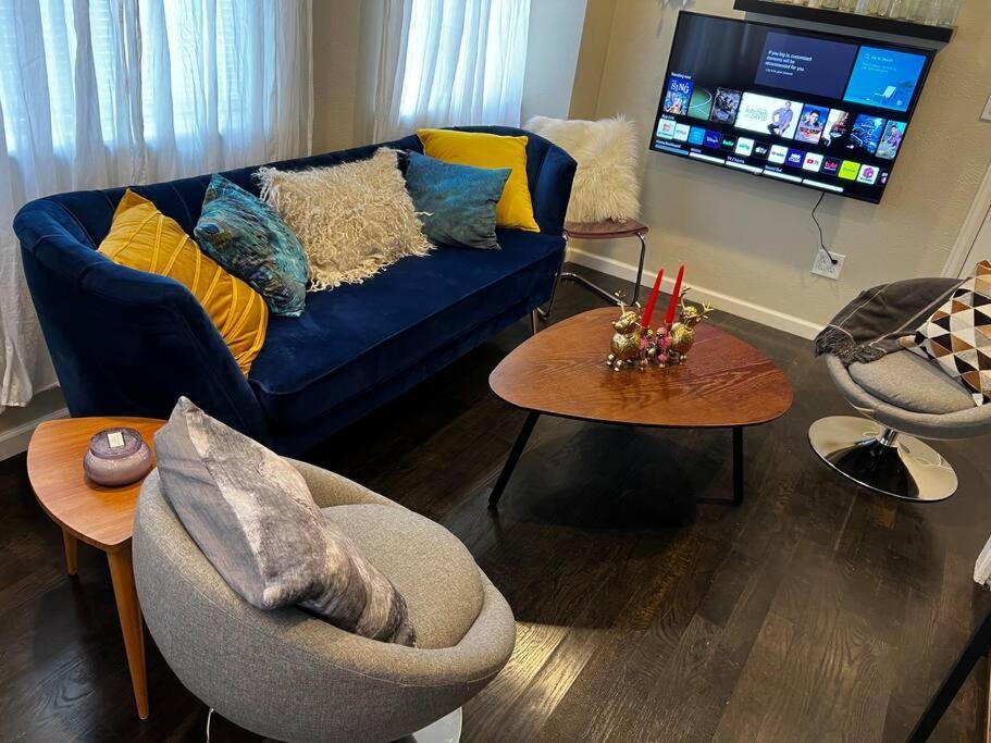 Knight Campbell Carriage House Holiday home Denver