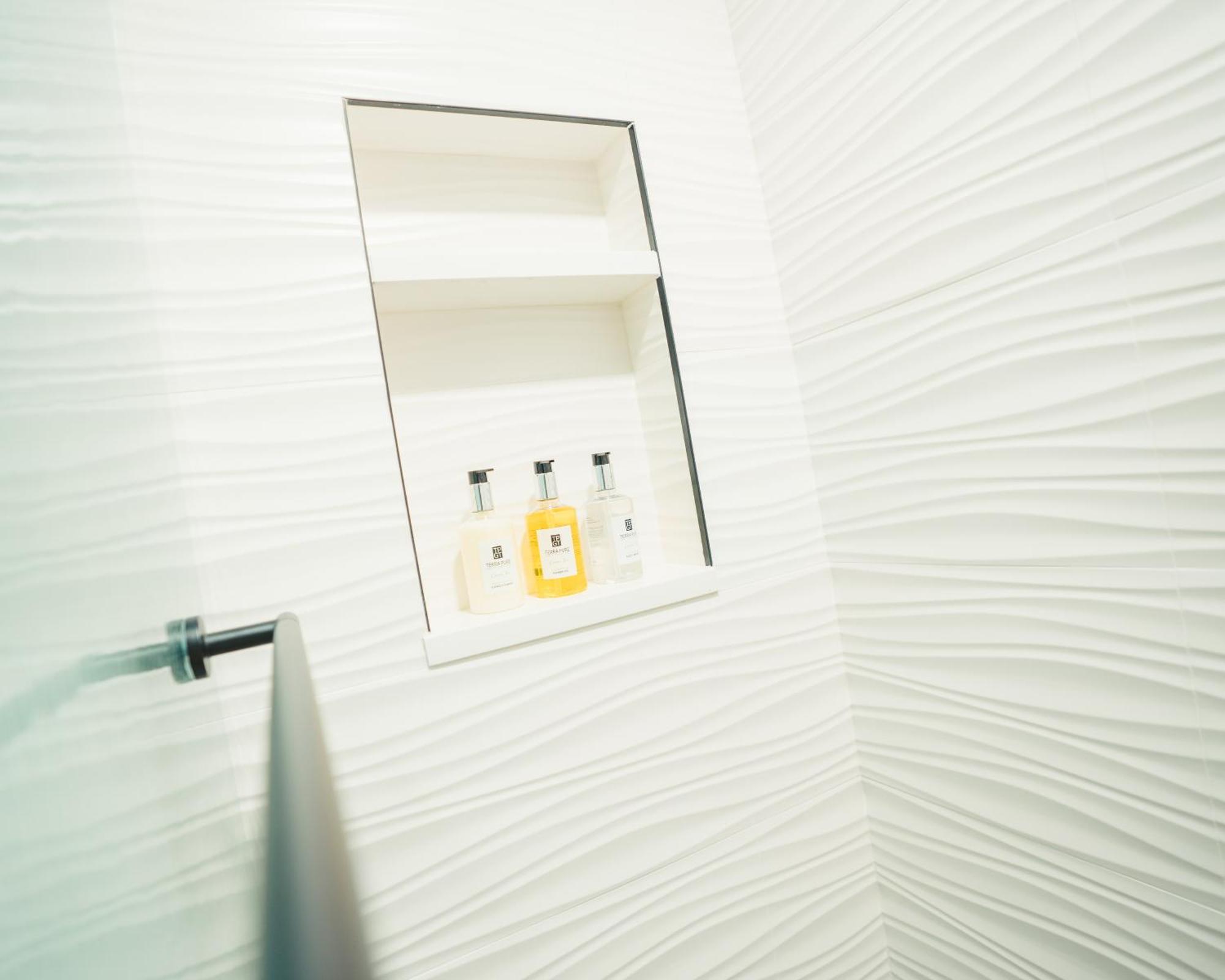 Windsor Retreat Private Basement Denver