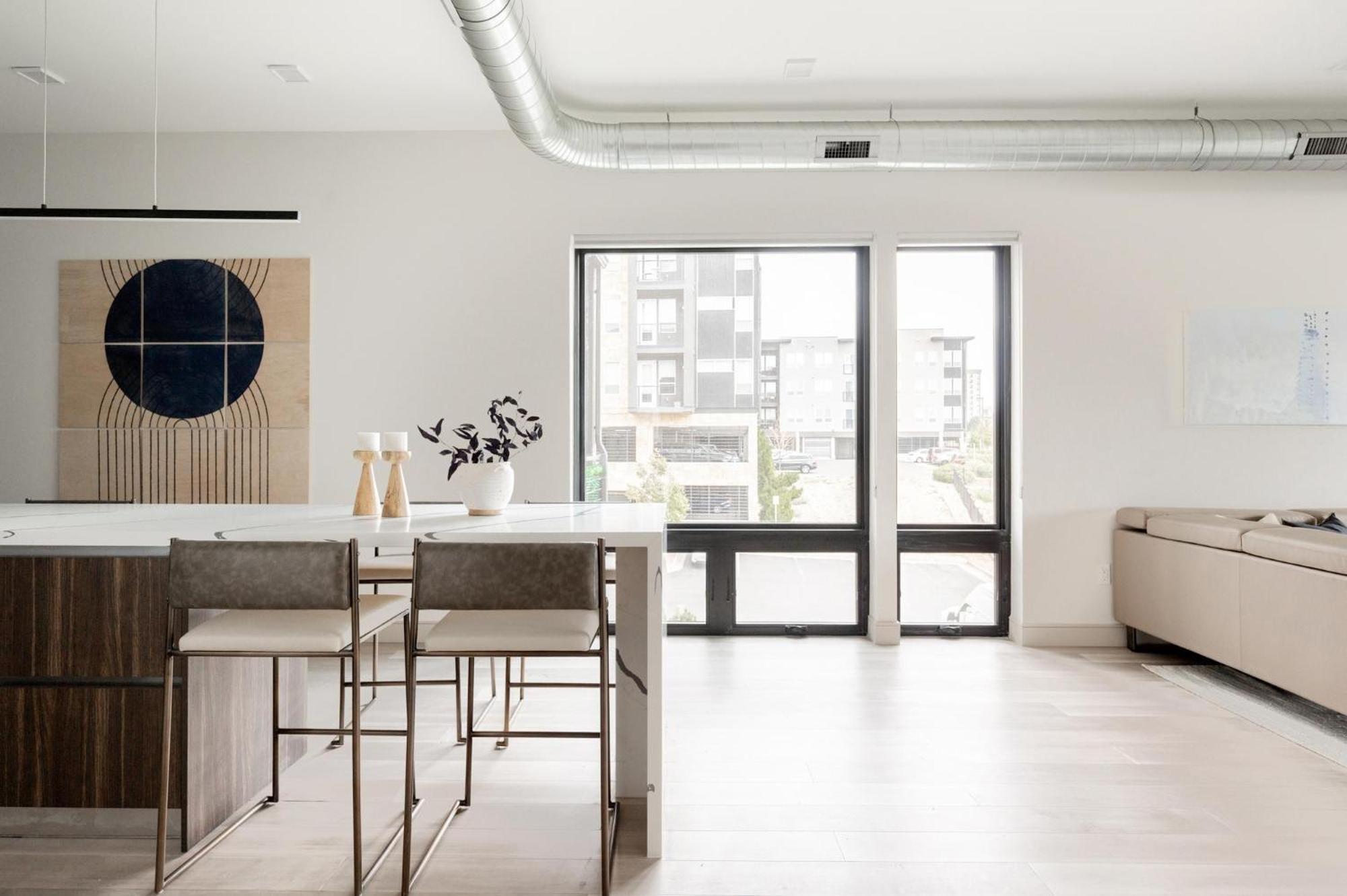 Contemporary - Grill - Balcony - Tesoro Holiday home